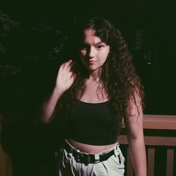 Meet your Posher, Kate - Picture 3 of 6